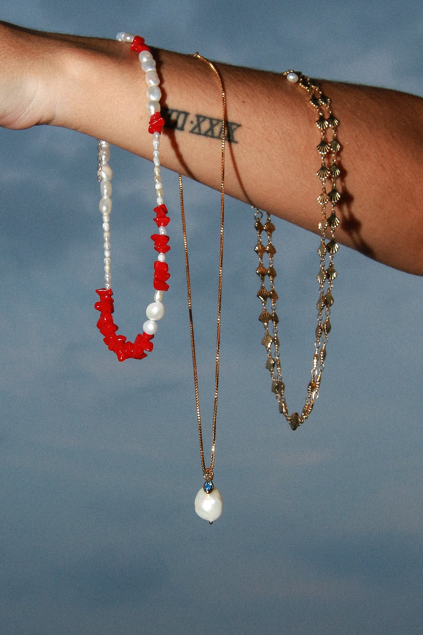 Agate Red Chip and Freshwater Pearl Necklace